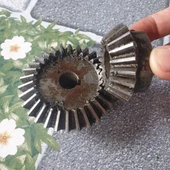 cặp bánh răng thép góc vuông tháo máy tỉ số 2:3 trục 15 20