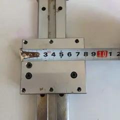 [4 hàng bi - chỉnh độ rơ] ray dẹp Bản 42 THK HR1530 có mặt bích và cữ chặn chế mài kìm kéo hàn gọt cell pin