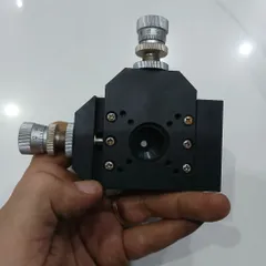 bàn chỉnh xy nghiêng Sigma koki tia laser độ chính xác siêu cao 1 micromet