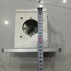hộp nhôm có lỗ dày 11mm rãnh hạt đậu chỉnh góc xoay chế đầu tiện phay chống tâm