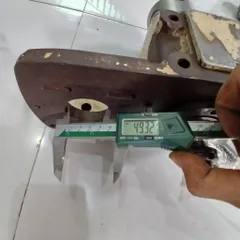 11kg cụm đầu trục mặt bích mâm cặp 80 kèm chấu trái thông lỗ 16 chế khoan phay mài trục A B