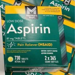 Aspirin liều thấp 81 mg của Member's Mark, hộp 730 viên, chai 365 viên, dùng cho người lớn.
