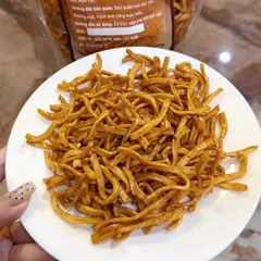 quẩy giòn handmade tẩm vị mặn ngọt hơi cay nhẹ ăn vặt thơm ngon, càng ăn càng cuốn