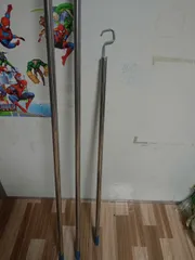 combo 2 cây móc kéo cửa cuốn dài 2 mét .