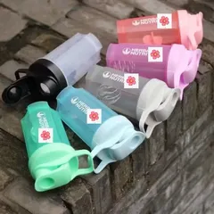 Bình lắc 500ml có logo H.B.L tặng kèm lò xo (đủ màu, có quai cầm, chịu nhiệt)