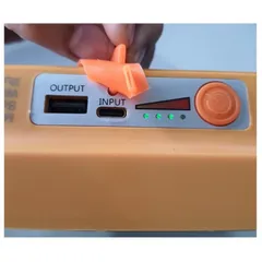 Đèn pin di động đa năng sạc năng lượng mặt trời  có thể sạc điện thoại đi cấm trại câu cá đi tàu biển