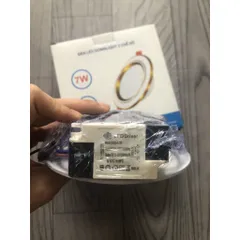 Âm trần led 7w 3 chế độ viền vàng khoét lỗ 90 cao cấp bảo hành 2 năm