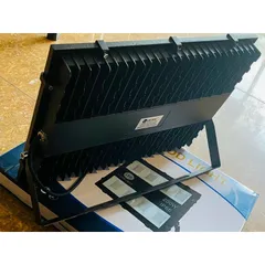 Đèn Pha Led COB Siêu Sáng 50w / 100w / 150w / 200w Chuyên Lắp Đặt Ngoài Trời, Chống Nước IP66, chịu nhiệt chịu lực tốt