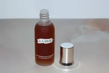 Nước Hoa Hồng Tẩy Da Chết La Mer The Resurfacing Treatment Liquid Exfoliator 100ml - Có Thể  Làm Tái Tạo Da Mịn Màng, Sáng Hơm Cực Kỳ Nhiều Luôn, Chính Hãng Mến Mộ Đến Từ La Mer