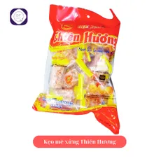 Kẹo mè xửng Thiên Hương, một túi nhiều cái kẹo nhỏ bên trong, đặc sản Huế, date luôn mới