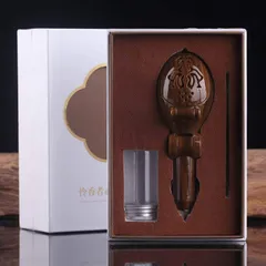 Tẩu xông trầm chuyên dụng dành cho ô tô, có 3 chế độ nhiệt, gập 90 độ, ăn toàn và bền đẹp. Xông được vụn trầm, trầm bột.