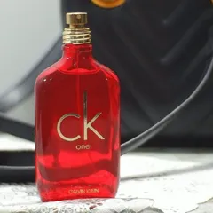 Nước hoa unisex Calvin Klein CK One Collector's Edition mùi hương tươi mát tự nhiên 100ml