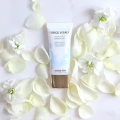 (Hàng nhập khẩu) Kem lót hiệu chỉnh màu da Swissline Aqua Vitale Bloom Flash