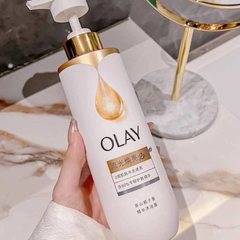 (Hàng nhập khẩu) Sữa tắm trắng da Olay Vitamin C + B3 500g