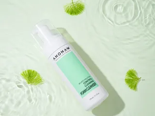 (Hàng nhập khẩu) Sữa Rửa Mặt Dạng Bọt Dành Cho Da Dầu Mụn Ahohaw Control Clearing Foam Cleanser 150ml