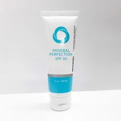 Kem chống nắng The Perfect Mineral Perfection SPF 30 - Bảo vệ da hoàn hảo, nhẹ nhàng, phù hợp mọi loại da, chống nắng hiệu quả UVA/UVB.