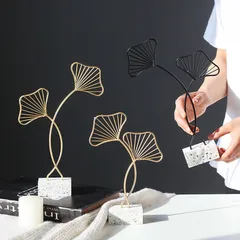 Phụ kiện trang trí để bàn hình lá hình nan - Thiết kế nghệ thuật hiện đại mang lại vẻ đẹp gần gũi với thiên nhiên cho không gian sống