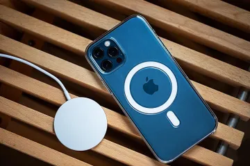 Sạc Không Dây MagSafe 15W Cho iPhone 12/13 Series - Sạc Nhanh Qi Chính Hãng, Tối Ưu Hóa Trải Nghiệm Sạc Pin