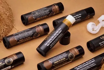 Son Dưỡng Dầu Dừa Cocoon Bến Tre Coconut Lip Balm - Dưỡng Ẩm Môi, Thảo Dược Thiên Nhiên, Thuần Chay, Hương Kẹo Dừa Ngọt Ngào