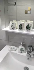 Bộ Đồ Dùng Gốm Sứ Họa Tiết Hình Lá - Sản Phẩm Trang Trí Nhà Tắm Cao Cấp, Thẩm Mỹ và Tiện Nghi