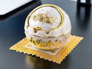 Gạt Tàn Hợp Kim Hoàng Gia Cổ Điển Sang Trọng - Dụng Cụ Trang Trí Phòng Khách Độc Đáo, Bền Đẹp, Nhiều Màu Sắc