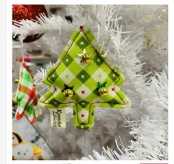 Set 6 phụ kiện trang trí Noel handmade Kymviet - Cây thông, sao, lót cốc, chuông, bánh donut và tất vớ - Tô điểm không gian Giáng sinh sắc màu