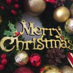 Vòng Nguyệt Quế Giáng Sinh Cao Cấp Đỏ Vàng - Trang Trí Noel Sang Trọng Với Chất Liệu Thân Thiện Môi Trường