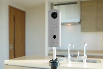 Máy Ảnh 360° Ricoh Theta SC2 Business Edition - Chụp Ảnh Nội Thất Chất Lượng Cao, Thiết Kế Nhỏ Gọn, Kết Nối Bluetooth, Wifi