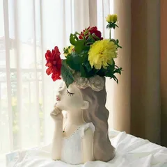 Bình Hoa Hình Cô Gái Độc Đáo DG-18 - Trang Trí Nhà Cửa Tinh Tế, Quà Tặng Ý Nghĩa Cho Người Thân, Bạn Bè - Chất Liệu Bền Bỉ, Kích Thước 27x18.5cm