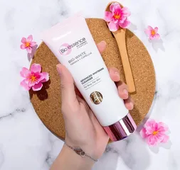 Sữa Rửa Mặt Bio Essence Tanaka & Camellia - Làm Sáng Da, Dưỡng Ẩm Tối Đa, Phù Hợp Mọi Loại Da, 100g