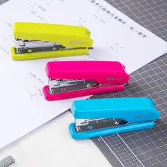 Dập Ghim Deli E0229F Nhiều Màu - Dụng Cụ Học Tập Đc Bền Chắc cho Giấy Tờ, Tài Liệu, Vỏ Nhựa ABS, Kim Loại Chắc Chắn