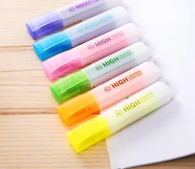 Combo Lưu Bút II Deli - Bộ Đồ Dùng Học Tập Gồm 5 Sản Phẩm Quyển Sổ, Bút Gel, Bút Bi, Tẩy Hình Kem, Bút Nhớ Dòng Màu Vàng