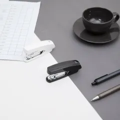 Dập ghim Deli E0238 10 trang chắc chắn, bền đẹp cho văn phòng - Tiện lợi, dễ sử dụng, lý tưởng đóng tài liệu học tập và công việc
