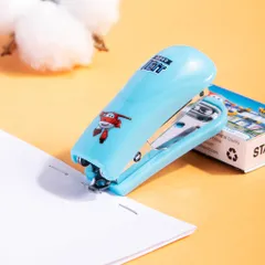 Dập Ghim Mini 10 Deli Superwings E0249 - Tiện Dụng, Hình Ảnh Bắt Mắt, Hộp Ghim Kèm Theo - Phù Hợp Học Sinh, Sinh Viên