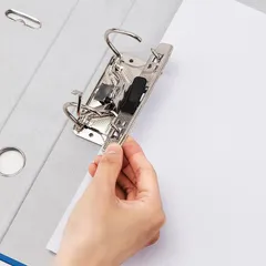 Bìa đựng tài liệu Deli Khổ A4 FC màu xanh dương - Chất liệu PP bền, thiết kế văn phòng chuyên nghiệp, kẹp chắc chắn, chống nước.