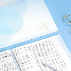 File Lá Học Sinh A4 Deli 40 Lá 72685 Nhiều Màu - Chất Liệu PP Trong Suốt, Kèm Sticker Dễ Thương, Đồ Dùng Học Tập Thời Trang