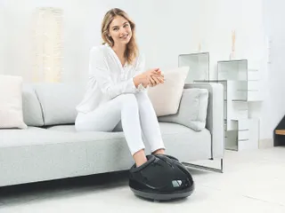 Máy Massage Bàn Chân Beurer FM90 - Công Nghệ Shiatsu Nhật Bản, Thư Giãn, Kích Thích Máu Lưu Thông, Thiết Kế Thoải Mái Cho Cả Gia Đình
