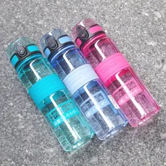 Bình nước thể thao UZSPACE BN093 650ml - Chất liệu Tritan an toàn, chống rỉ nước, thiết kế tiện lợi cho tập luyện và du lịch.