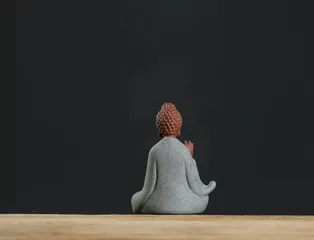 Tượng Phật A Di Đà Gốm Sứ Tự Nhiên - Vật Phẩm Phong Thủy Thiền Ấn Đẹp Để Thờ Cúng, Cầu Nguyện Bình An và Thịnh Vượng