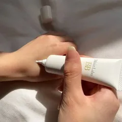 Kem Nền Không Màu Meishoku Moist-Labo BB Clear Cream SPF32+++ - Lớp Nền Mịn Màng, Cấp Ẩm, Chống Nắng, Dưỡng Da Tốt