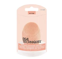 Mút trang điểm Real Techniques Miracle Cleansing Sponge - Bọt biển tán phấn mịn màng, giúp lớp trang điểm hoàn hảo và tự nhiên