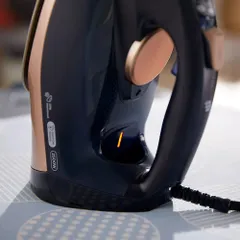 Bàn Là Hơi Nước Philips Azur GC4909/60 - Công Suất 3000W, Hơi Nước Tăng Cường 250g, Chống Cháy Xém, Thiết Kế Tự Động Tắt an toàn