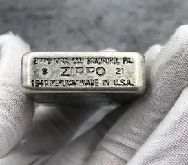 Bật Lửa Zippo 1941 Replica - Kỷ Niệm 40 Năm Ngày Lịch Sử, Chất Liệu Đồng Thau Chắc Chắn, Quà Tặng Sang Trọng Cho Người Hâm Mộ