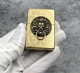 Bật lửa Zippo Lion Guard Gold ZA-1-35A Màu Vàng Sang Trọng - Họa Tiết Đầu Sư Tử Quyền Uy, Bền Bỉ, Dễ Dàng Sử Dụng