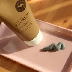 Mặt Nạ Đất Sét Tsururi Ghassoul Clay Pack - Loại Bỏ Tế Bào Chết, Kiểm Soát Dầu Nhờn, Cải Thiện Mụn Đầu Đen, Da Mặt Thông Thoáng.