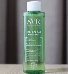 Nước Hoa Hồng SVR Sebiaclear Micro Peel 150ml - Toner Tẩy Tế Bào Chết Cho Da Dầu Mụn, Giảm Mụn, Hỗ Trợ Làm Sạch Da