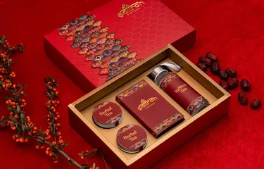 Set quà Tết Saffron Jahan 0.5g và trà hoa nhài, cúc - Quà tặng sức khỏe cho người thân, bạn bè, đối tác