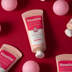 Kem dưỡng da tay và móng Vaseline Deep Moisture Hand Cream