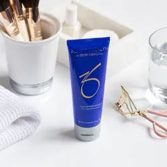 Tẩy Da Chết Zo Skin Health Dual Action Scrub 116g - Sản Phẩm Tẩy Tế Bào Chết Cấp Ẩm, Làm Sạch Da, Phù Hợp Với Mọi Loại Da