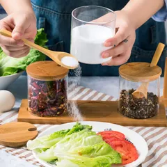 Bộ 3 Lọ Gia Vị Thủy Tinh Kèm Khay Gỗ - Dụng Cụ Nhà Bếp Sang Trọng, Bảo Quản Gia Vị Hiệu Quả từ Hobby Home Decor
